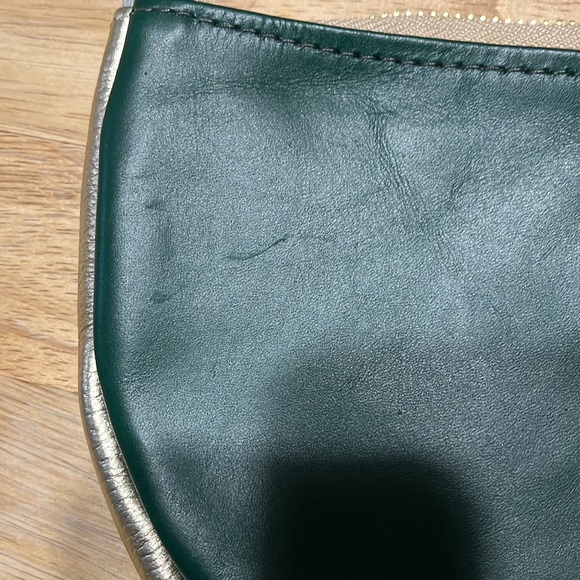 SSEKO | Medium Oiled Agave and Gold Crescent Pouch - Picture 3 of 4